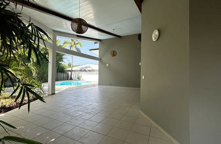 VILLA T5 avec piscine proche de toutes les commodités — photo 4