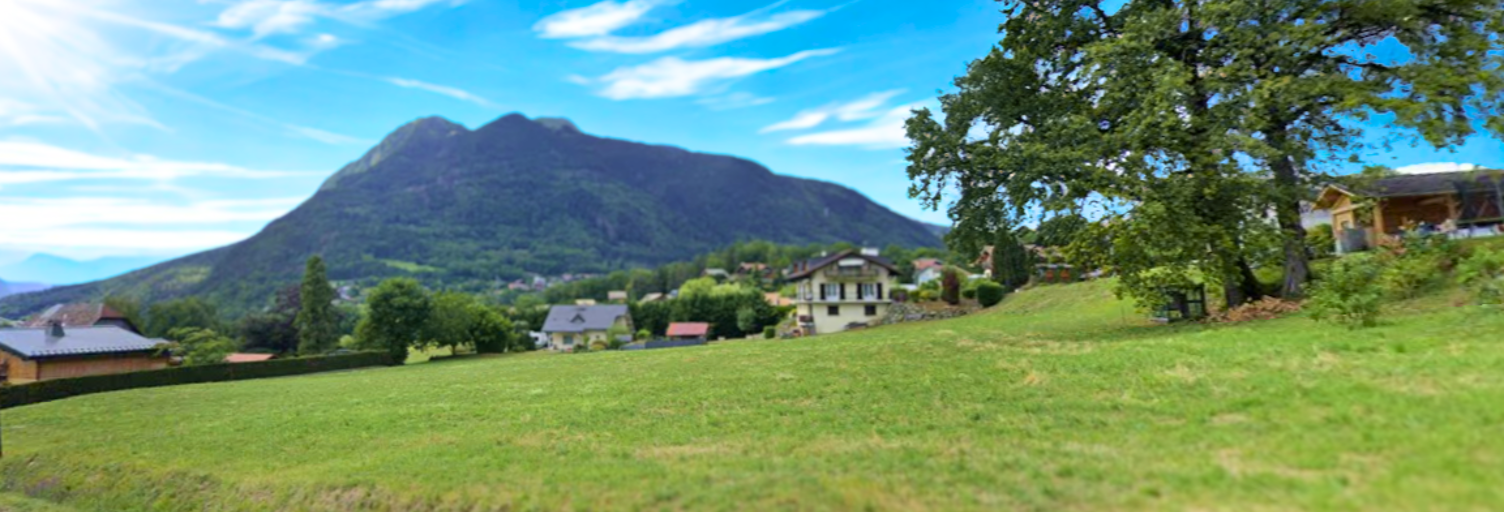 Terrain  1038 m² à vendre à Marignier (74970)