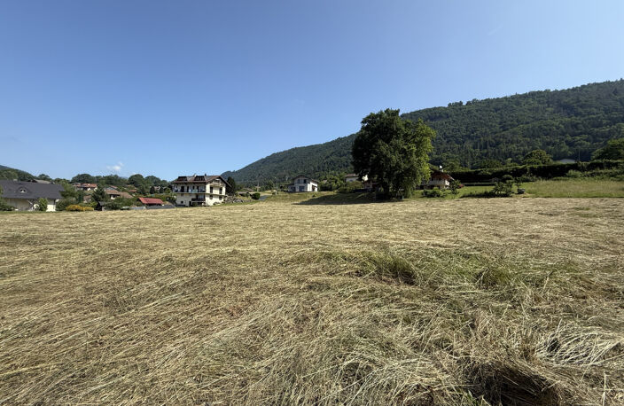 Marignier - Terrain viabilisé de 1038m2 — photo 3
