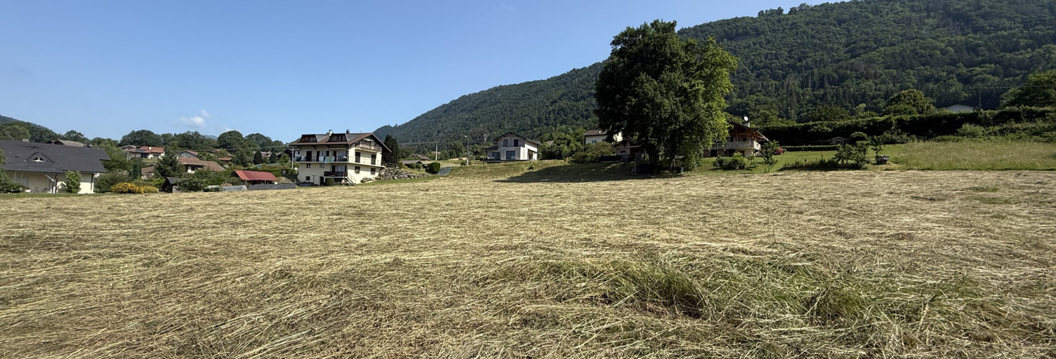 Terrain  1038 m² à vendre à Marignier (74970)