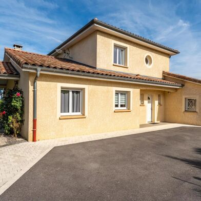 Maison 5 pièces 400000 €