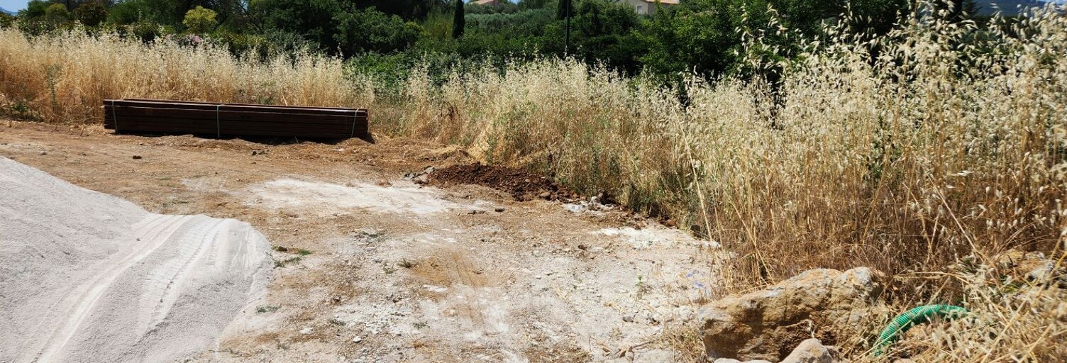 Terrain  787 m² à vendre à Saint-Maximin-la-Sainte-Baume (83470)