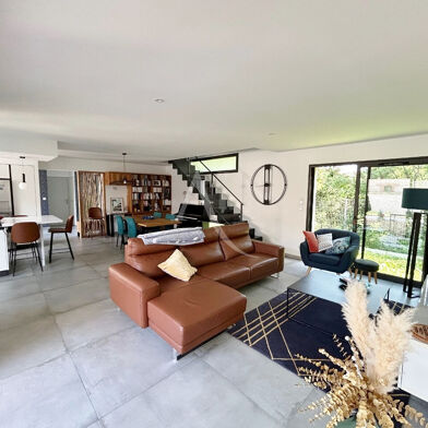 Maison 5 pièces 425000 €