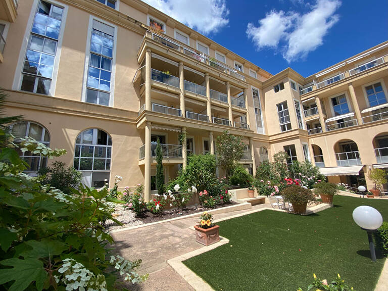 AIX EN PROVENCE RESIDENCE SENIORS APPARTEMENT T2 — photo 1