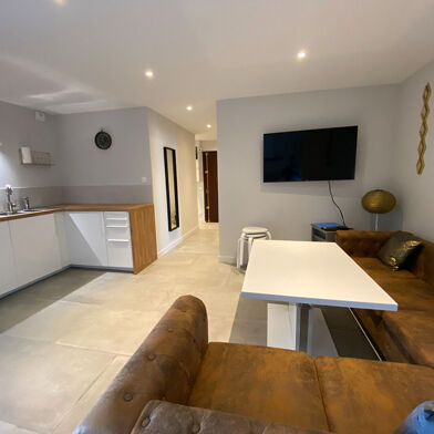 Appartement 7 pièces 510 €