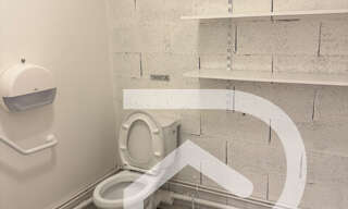 Commerce  600 m² à louer à Auch (32000)