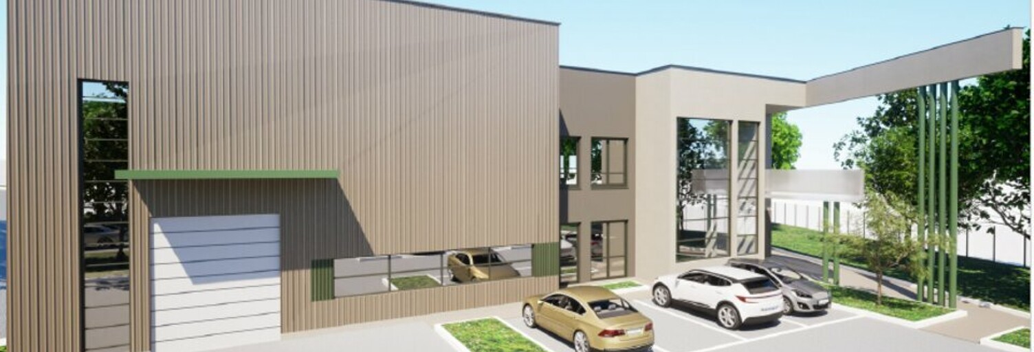 Commerce  9825 m² à louer à Saint-Priest (69800)