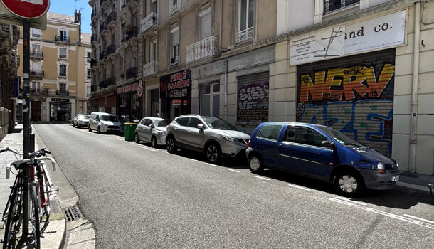 Local commercial  à louer Grenoble 38000