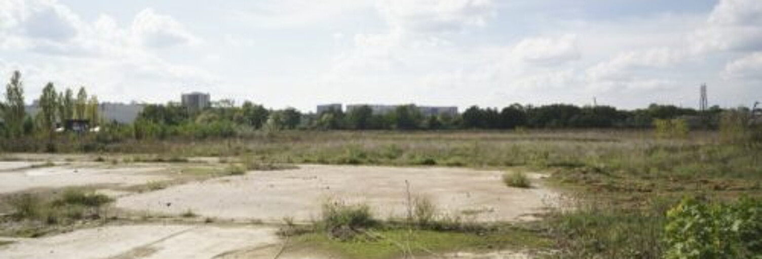 Terrain  8000 m² à vendre à Saint-Vulbas (01150)