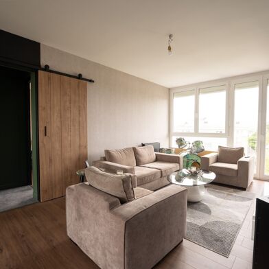 Appartement 4 pièces 185000 €