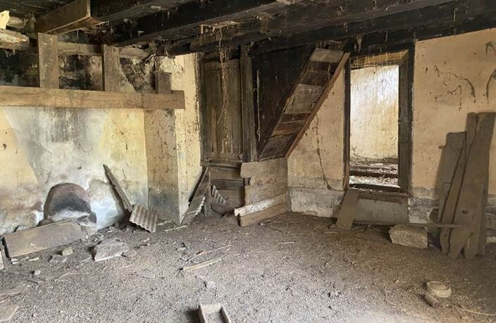 Maison en pierre de 2 pièces principales — photo 4