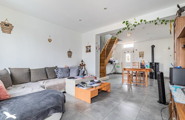 Vente maison 3 pièces 98 m² Le Pizou (24700) — photo 3