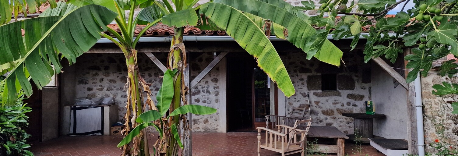 Maison 4 Pièces 77 m² à vendre à Saint-Estèphe (24360)