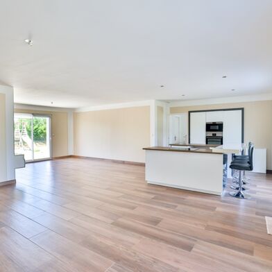 Maison 5 pièces 234300 €