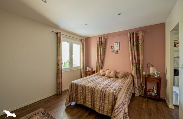 Vente maison 5 pièces 163 m² Sainte-Eulalie (33560) — photo 3