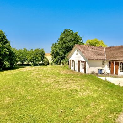 Maison 6 pièces 160000 €