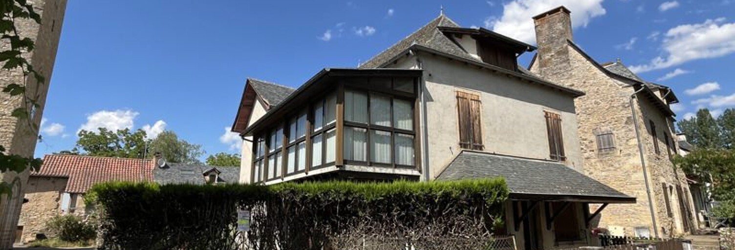 Maison 9 Pièces 214 m² à vendre à Salles-Courbatiès (12260)