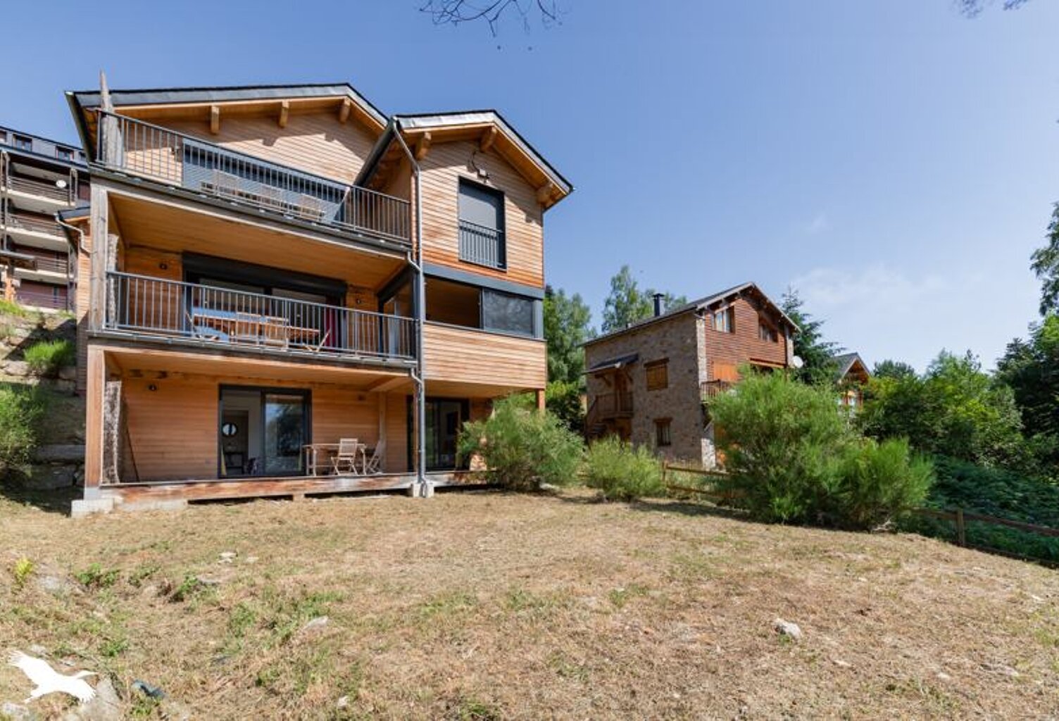 Chalet de 5 pièces principales — photo 1