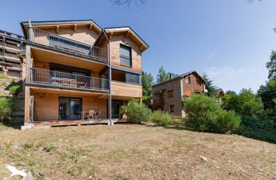 Chalet de 5 pièces principales — photo du bien