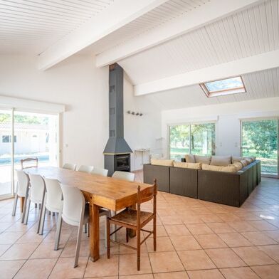 Maison 9 pièces 679500 €