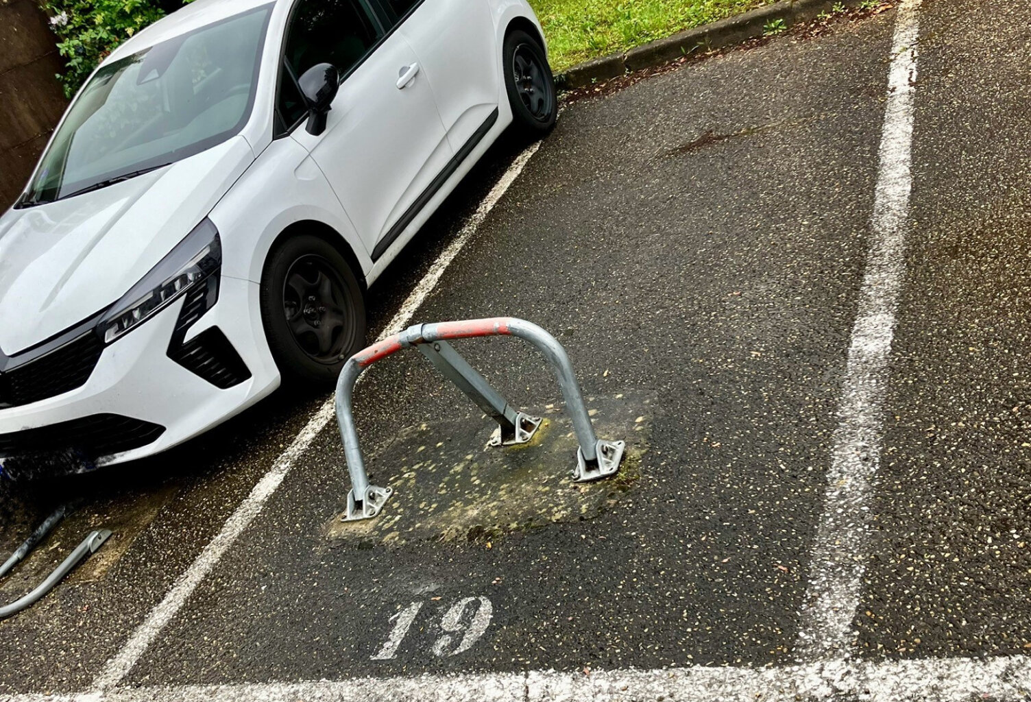 Place de parking dans résidence fermé en centre-ville — photo 1