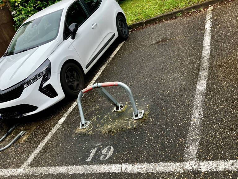 Place de parking dans résidence fermé en centre-ville — photo 1