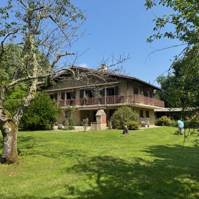 Maison 7 pièces 240000 €