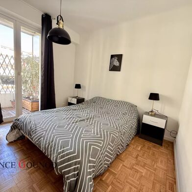 Appartement 2 pièces 241500 €