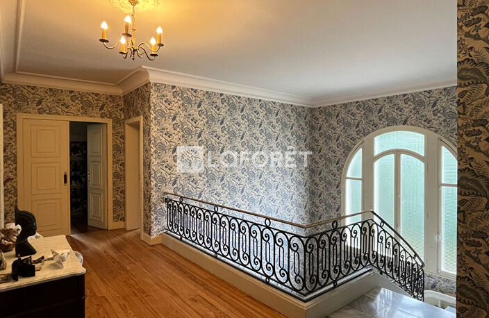 VENTE : maison de 9 pièces (380 m²) à TARBES QUARTIER FOULD — photo 4