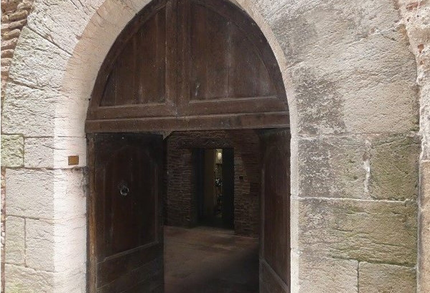 Superbe maison restaurée du 13ème siècle dans le centre histo — photo 1