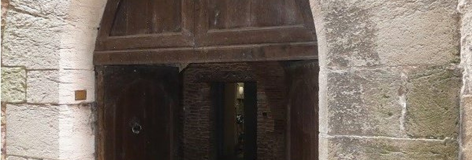 Maison 8 Pièces 195 m² à vendre à Cahors (46000)