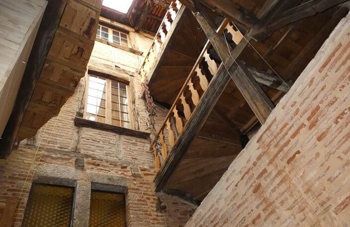 Superbe maison restaurée du 13ème siècle dans le centre histo — photo 2