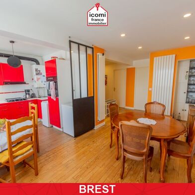 Appartement 4 pièces 149000 €