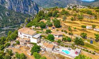 Maison 8 Pièces 180 m² à vendre à Touët-de-l'Escarène (06440)