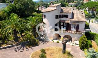 Maison 6 Pièces 205 m² à vendre à Mandelieu-la-Napoule (06210)