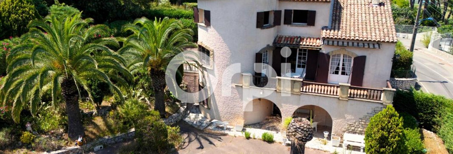 Maison 6 Pièces 205 m² à vendre à Mandelieu-la-Napoule (06210)