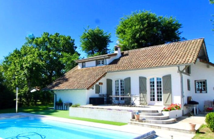 A Saint-Vincent-De-Tyrosse : Maison de charme et caractère rénovée avec goût de 145m2 — photo 3