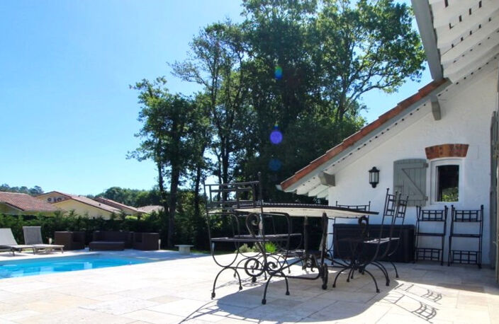 A Saint-Vincent-De-Tyrosse : Maison de charme et caractère rénovée avec goût de 145m2 — photo 4