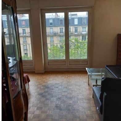Appartement 4 pièces 900 €