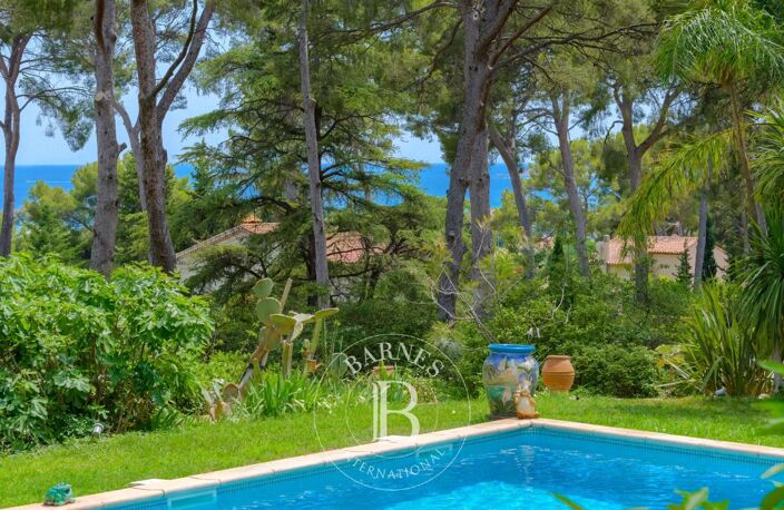 VENTE - LA CIOTAT - VILLA - 200 M² - VUE MER - JARDIN PAYSAGER 2 — photo 3