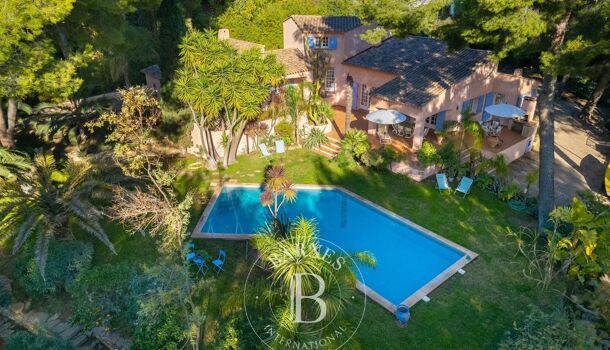 Villa / Maison 7 pièces  à vendre La Ciotat 13600