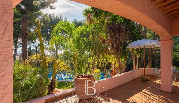 Villa / Maison 7 pièces  à vendre La Ciotat 13600