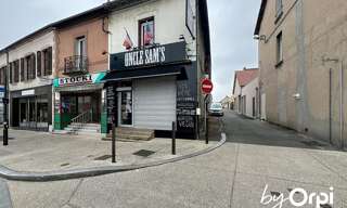 Commerce  93 m² à vendre à Saint-Éloy-les-Mines (63700)