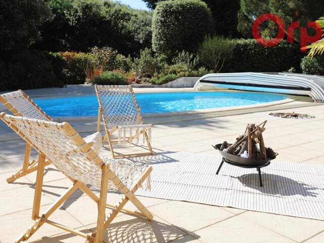 VILLA BORD DE MER — photo du bien