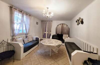 Appartement À Vendre — photo du bien