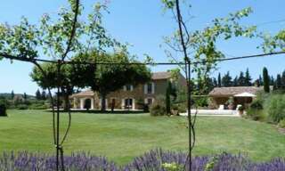 Maison 6 Pièces 416 m² à vendre à Cheval-Blanc (84460)