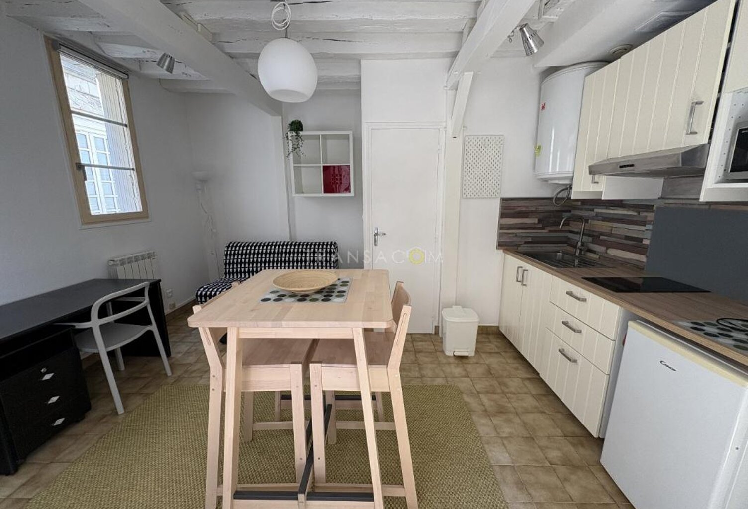 Studio — photo 1