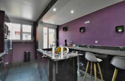 Maison rénovée avec cour et dépendance proche centre — photo du bien