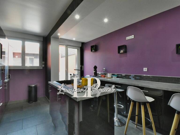 Maison rénovée avec cour et dépendance proche centre — photo 1