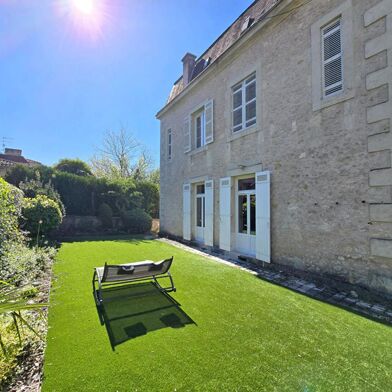 Maison 8 pièces 399000 €